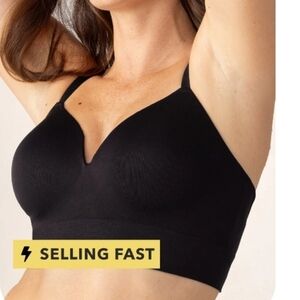 Truekind® Supportive Comfort Wireless Shaping Bra. (2)